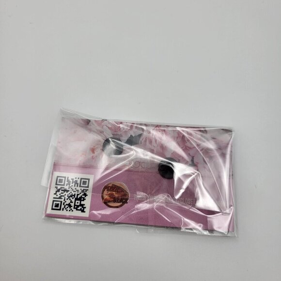 Spongebob SquarePants Squidward Tentacles Pouring Coffee Brooch/Pin - Picture 6 of 7